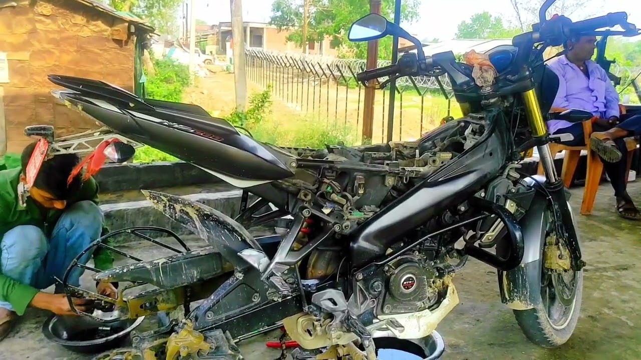 How to service in pulsar ns 200 full service service location sursand road Bajaj genius spare parts