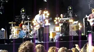 The Temper Trap - Soldier on (part II) (Rockin Park 2012)