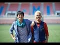 ウカスカジーの最新ライブ映像はファン必見!