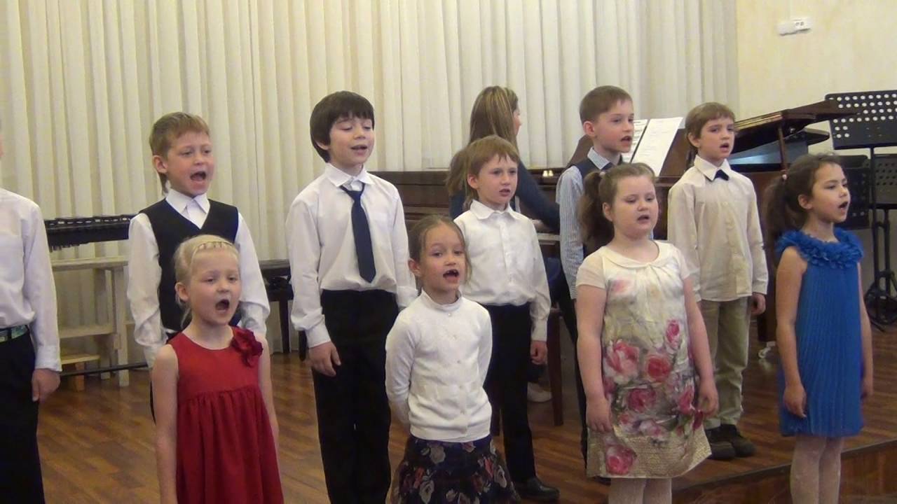 Хором солнечный круг. Солнечный круг в исполнении хора крутова. Хором солнечный круг. Хором солнечный круг. Детские хоры послушать.