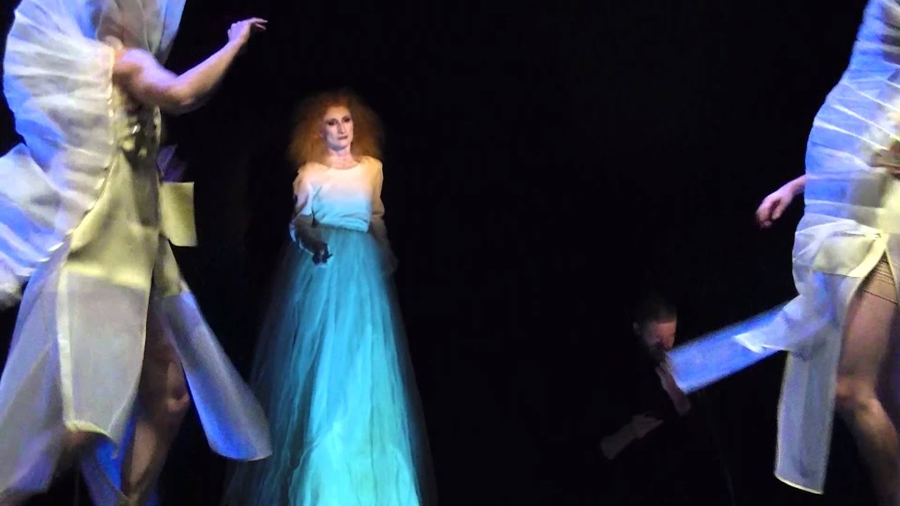 theatre box A TERMÉSZETES VÉSZEK KOLLEKTÍVA és a GÓBI RITA TÁRSULAT bemutatja: aUTÓNOM zÓNA