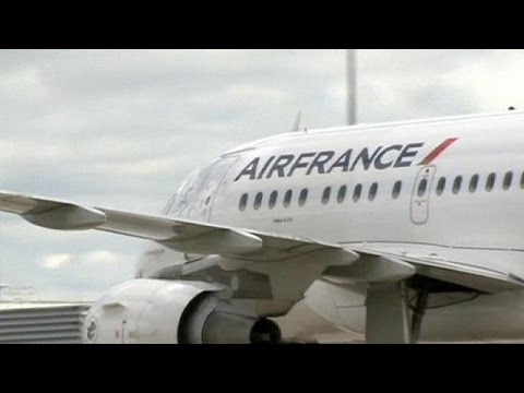 Air France  la moiti des vols au sol ce lundi matin