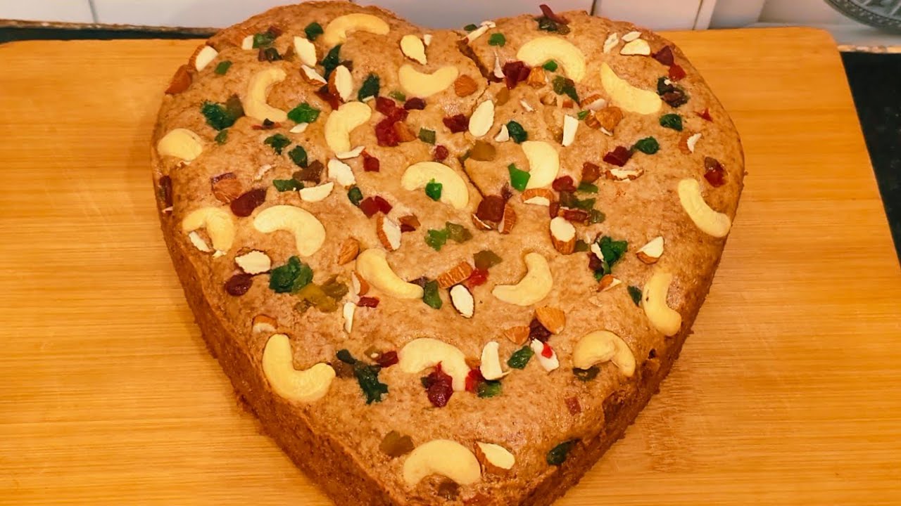 Carrot 🥕 Cake In Kadhai(गाजर से बनाएं बहुत ही हेल्दी, टेस्टी केक वह भी बिना मैदा और बिना oven 😋🍰👌