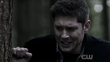 Dean pray to Cas + Destiel Hug || Spn S15e09 (1080p)