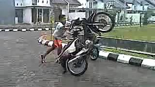 Download Lagu www stafaband co   anak resink masuk paret 3gp