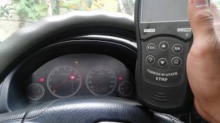 HOW TO USE SCANNER TO DETECT FAULT CODES ON CAR - VGATE MAXISCAN OBD2 SCANNER PRODUCT REVIEW