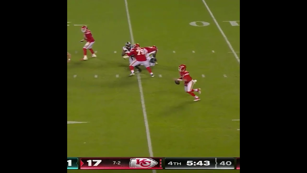 Haason Reddick and Zach Cunningham Team Up For a Third Down Stop 