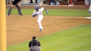 Dee Gordon Steals Second