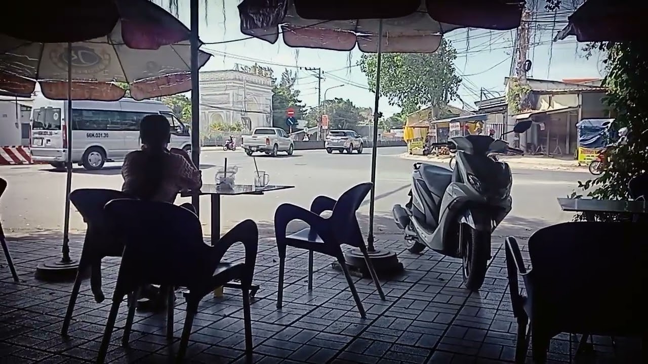 Lý cafe vòng xuyến bất ổn 