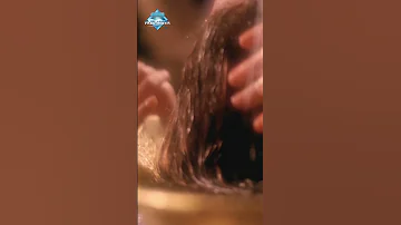 أقوى عــذاب كل ما تيجي تقوله بحبك يسكت قلبك مايقولهاش 