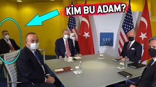 Erdoğanın Arkasındaki Bu Adam Kim? Toplantıya Damga Vuran Ayrıntı