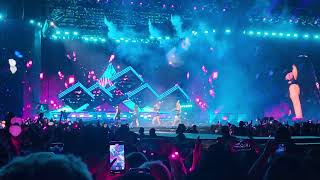 Blackpink Coachella 2023 Weekend 1 - Forever Young (closing song with fireworks) Resimi