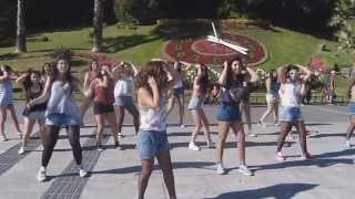 Jonas Brothers  Pom Poms Via Del Mar