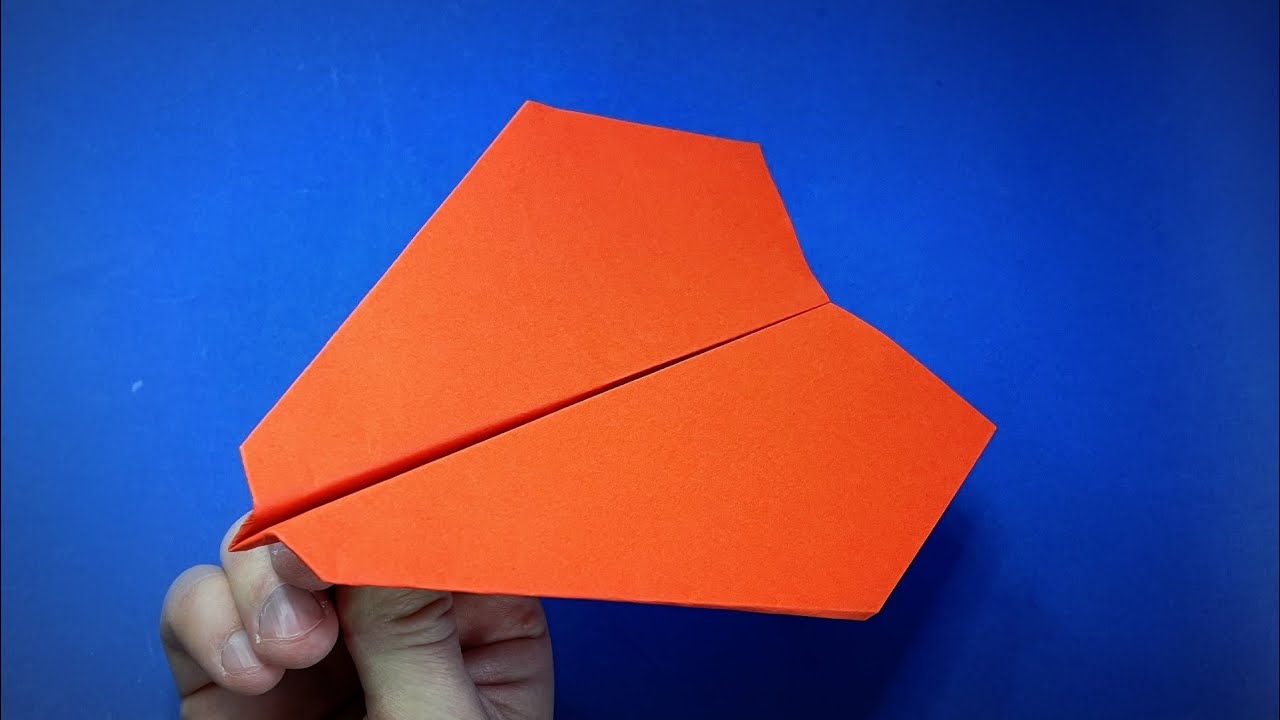 Vliegtuig Vouwen | Hoe maak je een Papieren Vliegtuigje dat ver weg