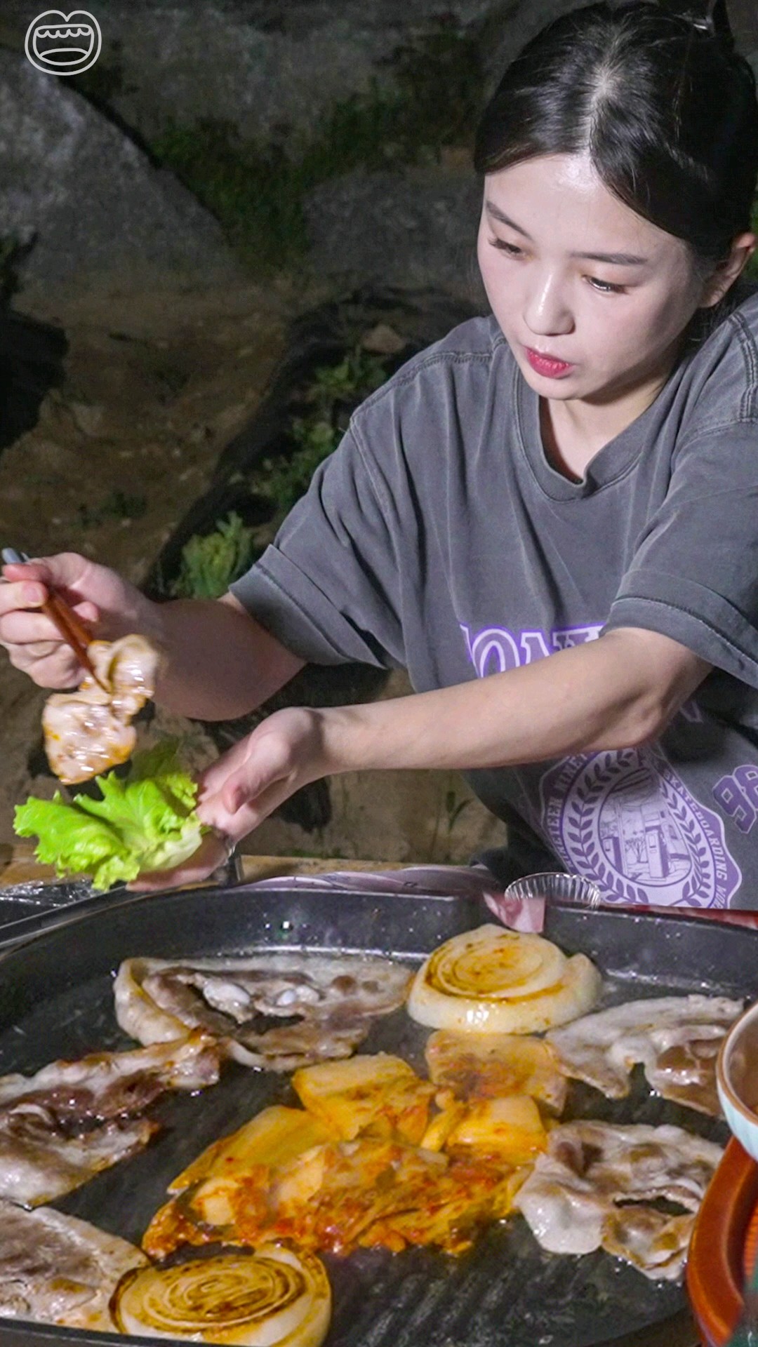 냉삼겹살에  구운 김치