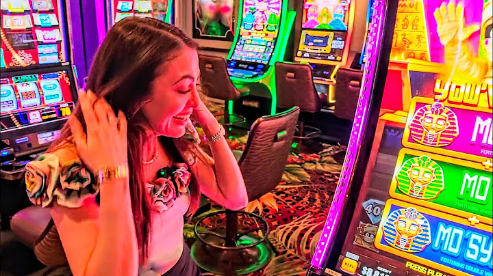 My BIGGEST WIN EVER Shocked the Entire Casino!!