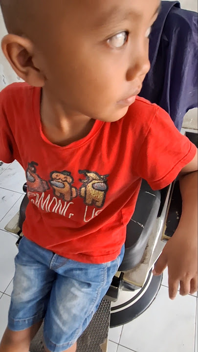 tiba-tiba sudah di pangkas#trendingshorts #funny #barber#shorts#fyp