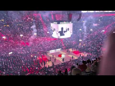 2026/10/21 Suns @ Trailblazers player introductions, standing ovation for Dame!