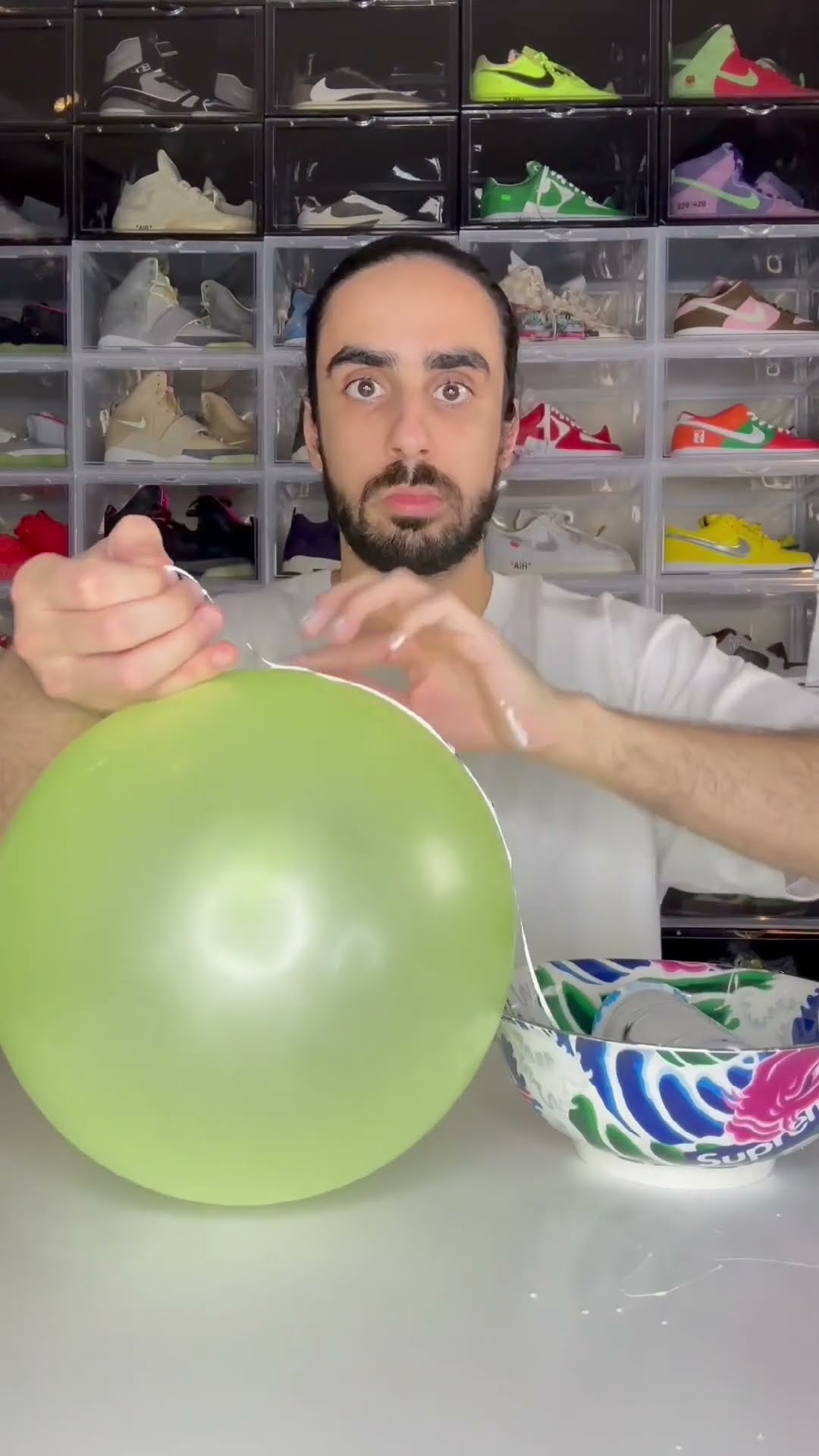 Balloon ASMR ?
