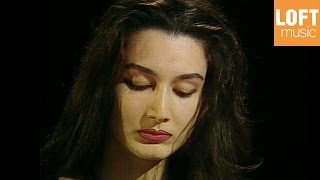 Video voorbeeld van "Aziza Mustafa Zadeh - Oriental Fantasy (Munich, 1994)"