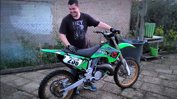 2004 Kawasaki KX125 Two-Stroke Garage Build Bike Rebuild Part 3