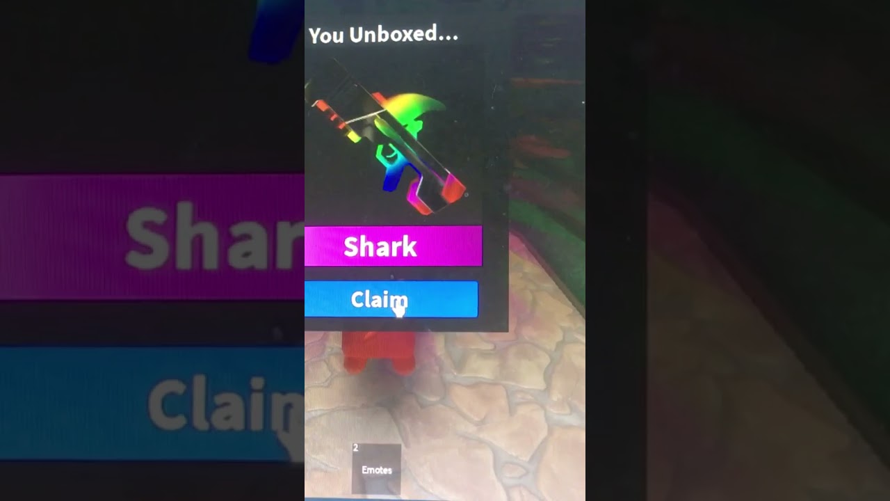 CHROMA SAW & SHARK 🌈💚💙LIGHTNING FAST DELIVERY🌈💚💙MM2 ROBLOX