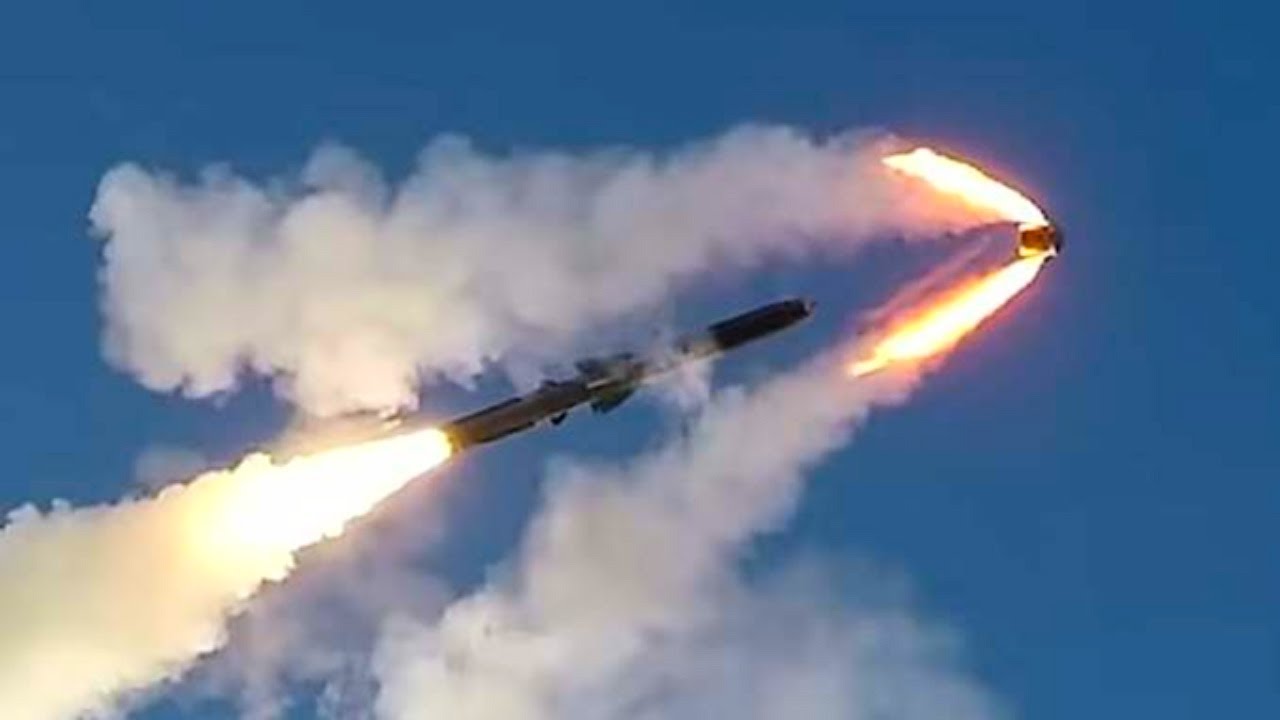 Ukraine War - Russia Launches Supersonic Cruise Missiles to Attack on ...