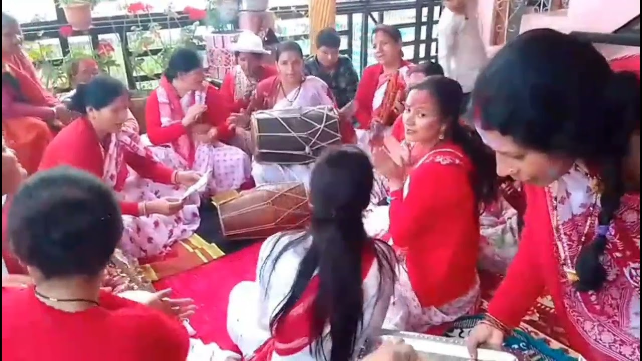 😂😂  नदी यमुना के तीर कदम 😂😂   आप सभी लोगों को होली की ढेर सारी बधाईयाॅ❤️  होली है।