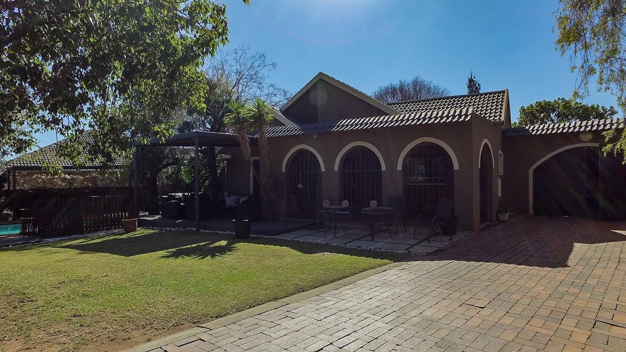 4 Bedroom House for sale in Gauteng Johannesburg Johannesburg South