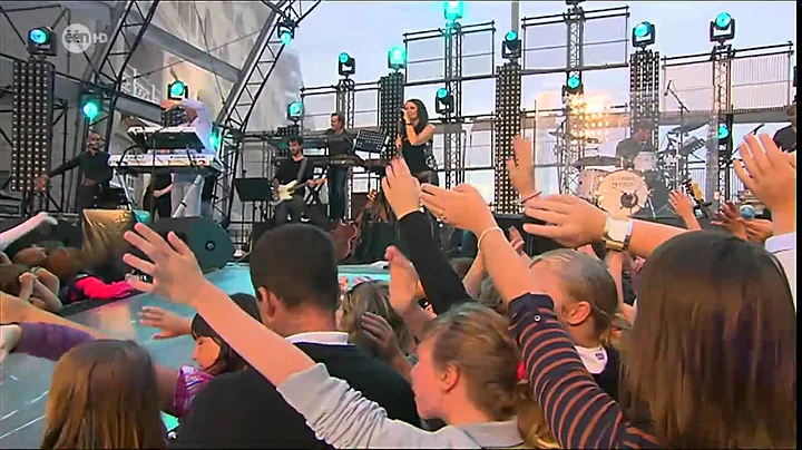 Linda Mertens - Shadow @ Zommer Hit 2011
