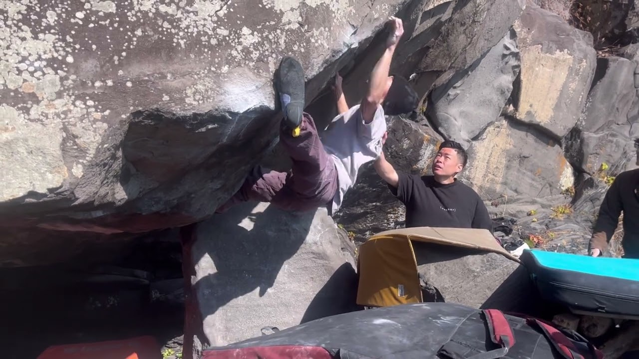 城ヶ崎ボルダー　ディスチャージ　三段