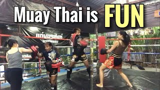 Muay Thai Workout Vlog - Kaennorsing Muay Thai Gym in Udon Thani, Thailand