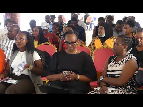 ABARIMU BO MU KARERE KA GASABO BISHIMIYE GUHUGURWA KU BIJYANYE N'AMATEGEKO AGENGA SERVICE Z'UBUVUZI.
