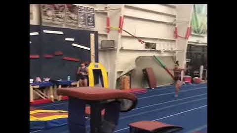Grace Hunter’s Yurchenko Layout Vault 2017