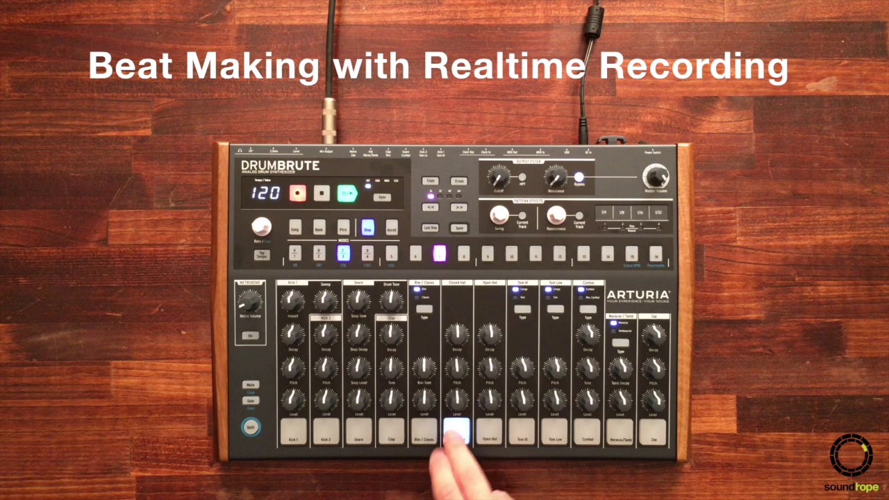 直感性を追求したアナログ・ドラムマシン『DrumBrute』で即興ビートメイキング – soundrope