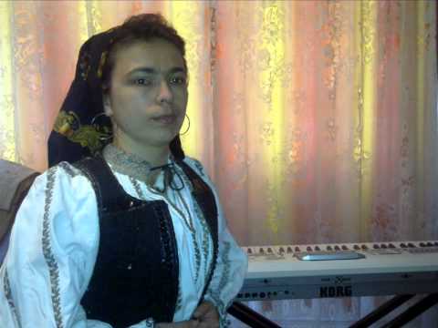 ovi&violeta dati cu paine nu cu piatra live