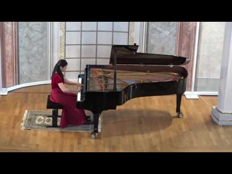 Lauren Zhang (14 yrs) at 15th Ettlingen international piano competition (First prize)