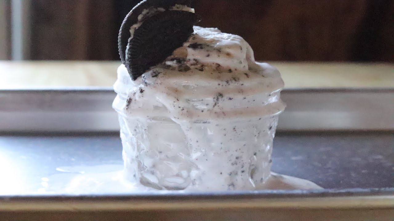 KitchenAid Ice Cream Maker Attachment | Mixing Cookies and Cream Ice Cream | Ice Cream Vlog