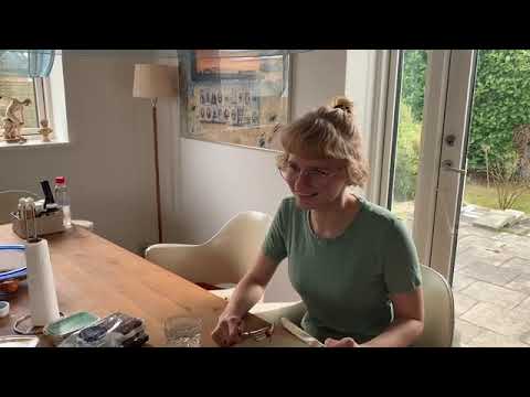 Video: Sådan hjælper din elev med at forhindre plaque og tartar