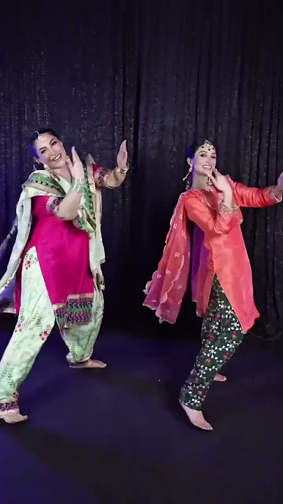 Dig pyi ni gori sheesh mahal to ❤️ #shortsviral #shortsfeed #dance #punjabisong