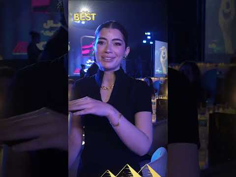 تشجيع ليلي زاهر وملك زاهر للفنان هشام جمال بعد تسليمة جائزة أفضل فديو كليب في حفل  