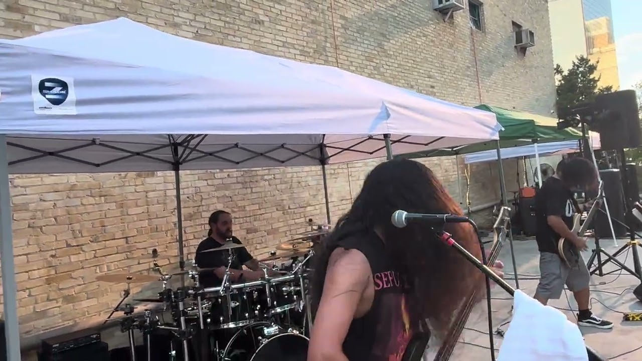 Holy Hell - Bleed - Live @ Bonds Rock Bar (Outside) in San Antonio TX, 08/30/2025 auf YouTube ansehen Holy Hell - Bleed - Live @ Bonds Rock Bar (Outside) in San Antonio TX, 08/30/2025 auf YouTube ansehen