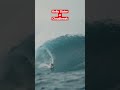 Kelly Slater surfing big Cloudbreak #fiji