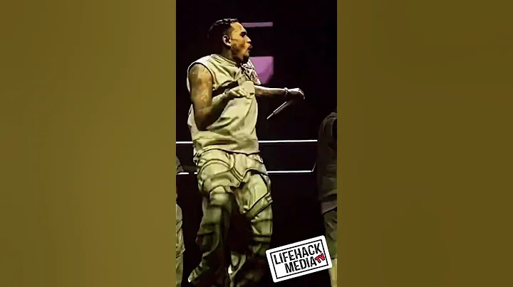 Chris Brown Doing the Tshwala Bam Dance🔥 #lifehackmediatv #chrisbrown #tshwalabam #1111