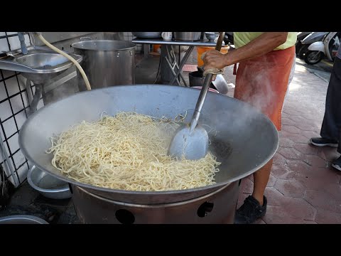 Taiwanese Breakfast - Stir-fried Rice Noodles, Stir-fried Noodles, Mega Meatball Soup, Boiled Po