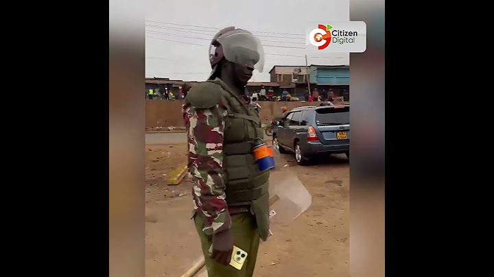 Police turn back motorists heading to Nairobi CBD at Kangemi Bridge