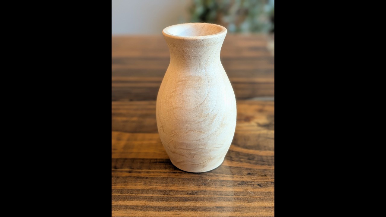 How to make a vase on a lathe.