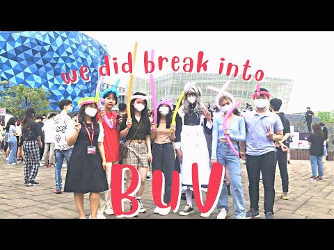 [𝗪𝗘 𝗗𝗜𝗗 𝗕𝗥𝗘𝗔𝗞 𝗜𝗡𝗧𝗢 𝗨𝗡𝗜𝗩𝗘𝗥𝗦𝗜𝗧𝗜𝗘𝗦 #𝟭] Review BUV - Đại học Anh Quốc Việt Nam | BUV tour, Club day - youtube