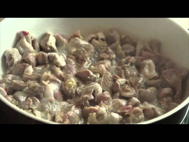 Куриные желудки тушеные в сметане - пошаговый рецепт с фото на Готовим дома