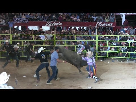 UNA VEZ MAS AL HOSPITAL GALLITO DE MORELIA Plaza La Monumental De Morelia 2017